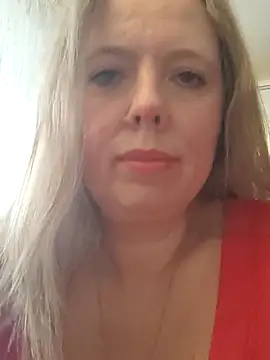 Irina3718 online show from October 16, 1:36 pm