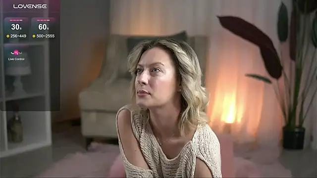 AnnastasiaMills online show from May 11, 7:55 pm