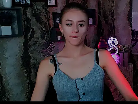 Snapshot of LanaTey chatting on September 27, 1:29 pm LanaTey online show from September 27, 1:29 pm