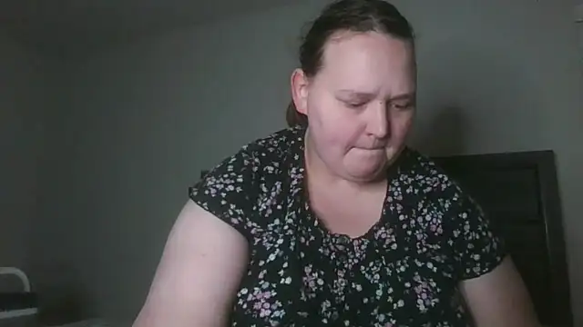 FantasyWifeBri online show from December 4, 10:54 pm