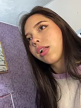 LunaCandy  online show from October 14, 1:25 pm