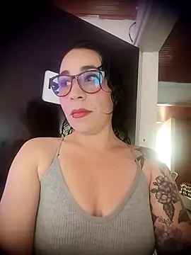 mia velvet1 online show from May 3, 1:58 pm