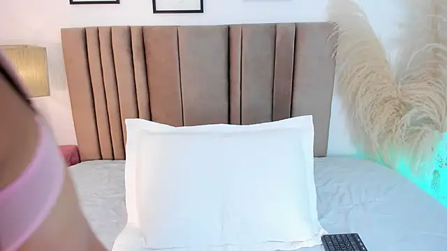 jashh  online show from October 23, 7:09 pm