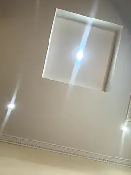 Ivelleee  online show from November 19, 9:15 pm