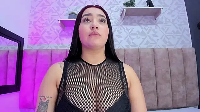 MelinaCruz online show from February 25, 12:15 pm