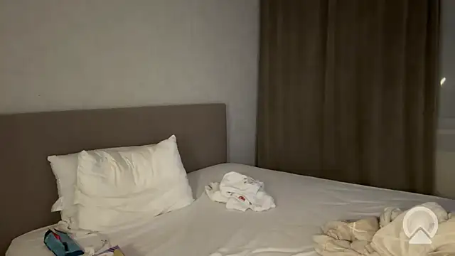 GoldenSexySky online show from October 5, 10:37 pm