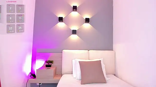 karol white  online show from May 23, 4:33 am