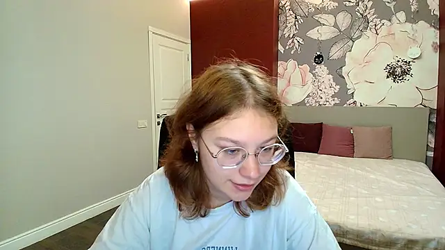Snapshot of AngelinaLow chatting on September 30, 11:38 am AngelinaLow online show from September 30, 11:38 am