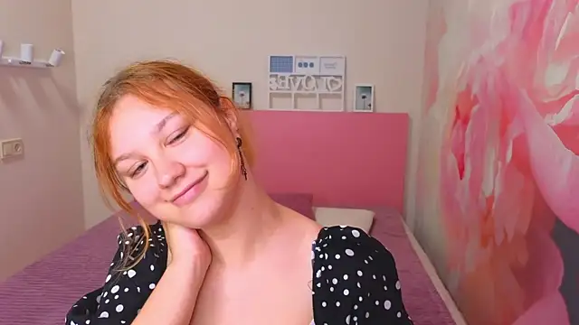 AngelinaLow online show from May 23, 11:41 am