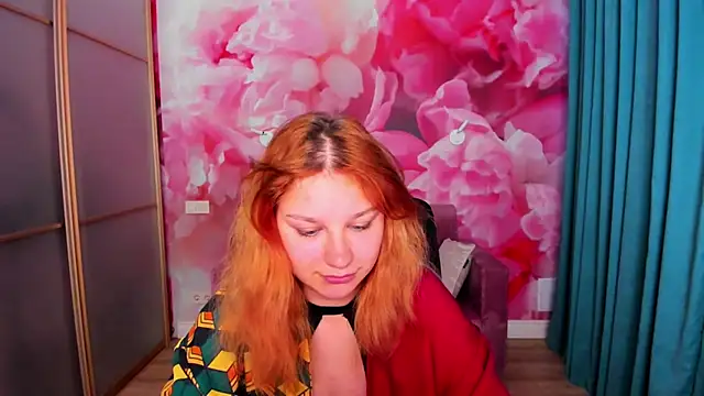 AngelinaLow online show from May 12, 4:13 pm