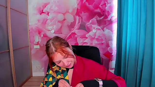 AngelinaLow online show from May 9, 11:34 am