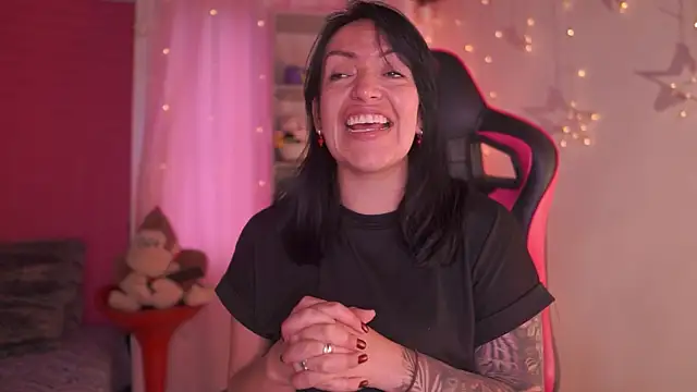 Madison Mayer online show from April 6, 12:17 pm