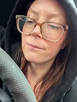 SpaceCowWhore online show from May 6, 6:23 pm