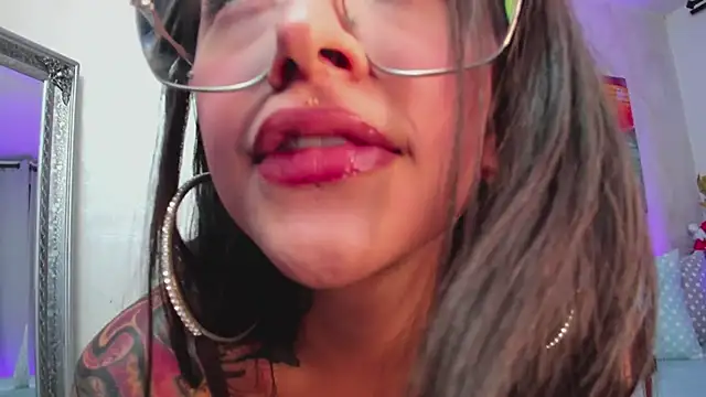 sophie-carter online show from May 15, 7:27 pm