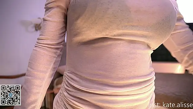 RadiantBliss online show from March 24, 7:08 pm