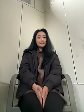 linger-23 online show from March 26, 6:04 am