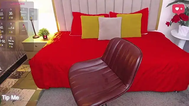 ailyn maury online show from April 1, 1:23 pm