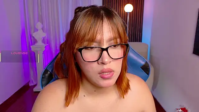 karla hill 28 online show from May 22, 3:04 am
