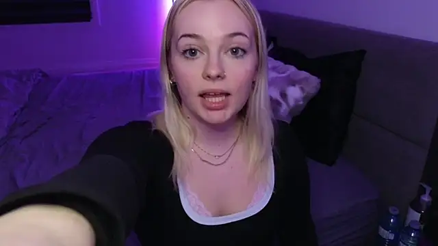 margot robbie7 online show from May 11, 12:46 am