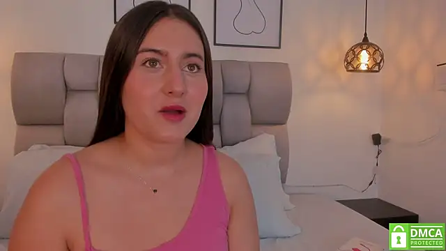 Hanna Evans   online show from May 26, 1:32 pm