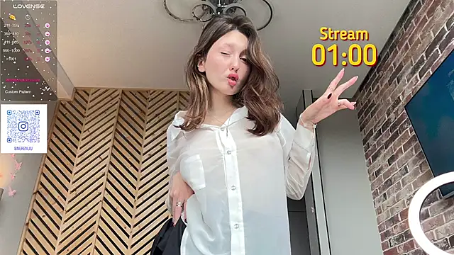 nerenuu  online show from January 19, 5:47 am