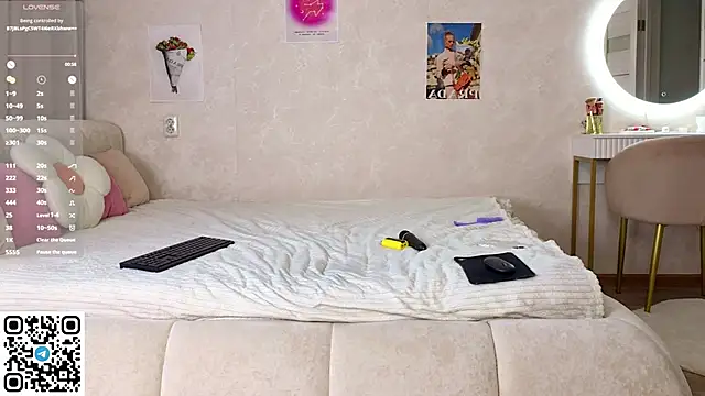 cassiemurr  online show from December 18, 8:08 am