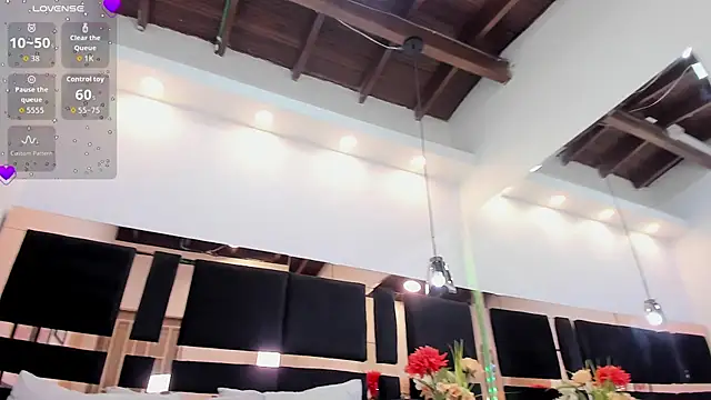 keylamillerr online show from October 11, 8:00 pm