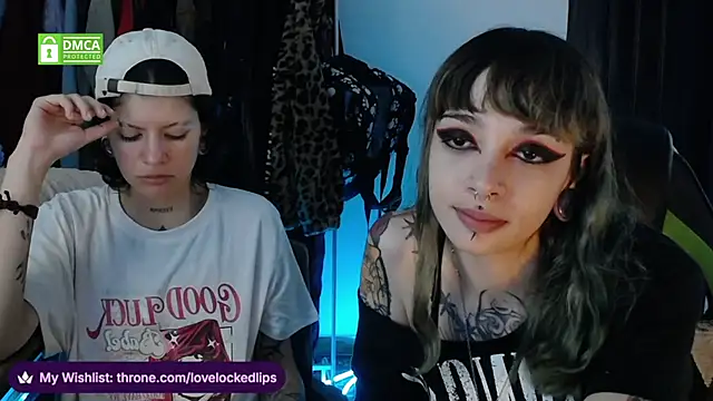 lovelockedlips online show from May 27, 3:14 am