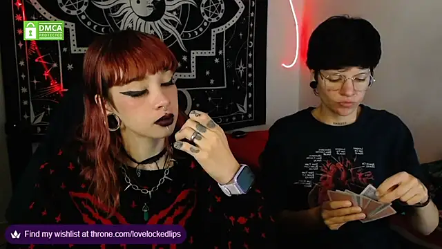 lovelockedlips online show from September 19, 4:11 am