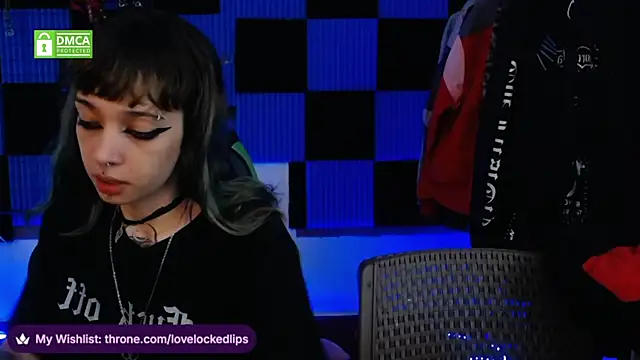 lovelockedlips online show from May 9, 3:30 am