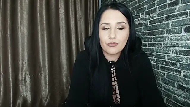 missdyaa online show from May 13, 11:10 pm