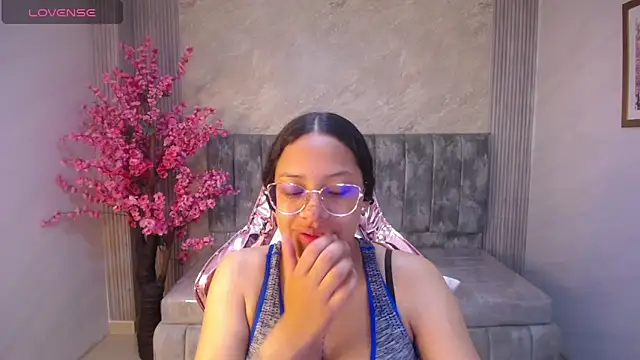 zhara rose s online show from October 2, 3:55 am