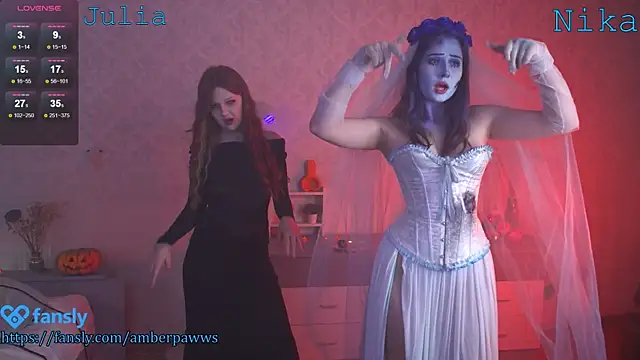 AmberPaws online show from October 30, 8:32 pm