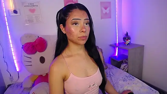 Emilybutterfly1 online show from November 20, 3:29 am