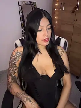 KatianPierce online show from May 25, 3:22 pm