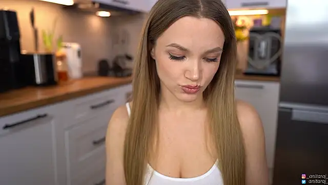 anitaraj  online show from March 19, 9:41 pm