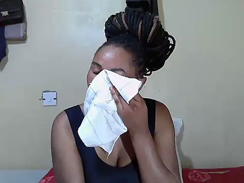 Creamy-Aisha online show from November 25, 1:46 pm