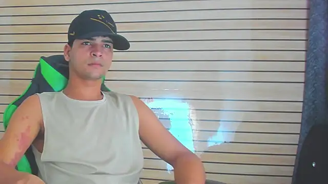 317894 online show from March 24, 7:41 pm