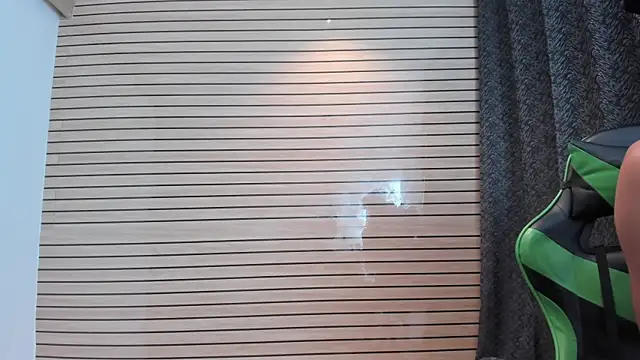 317894 online show from March 29, 6:34 am