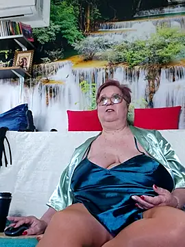 QueenPammy1 online show from January 8, 10:52 am