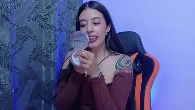 Misscarolsph online show from May 18, 7:09 pm