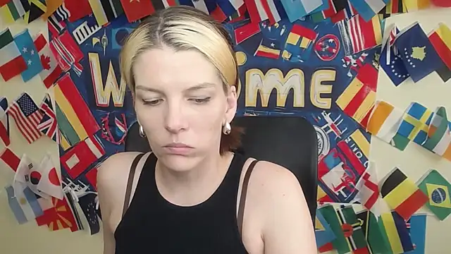 VanessaRey  online show from May 7, 6:50 am