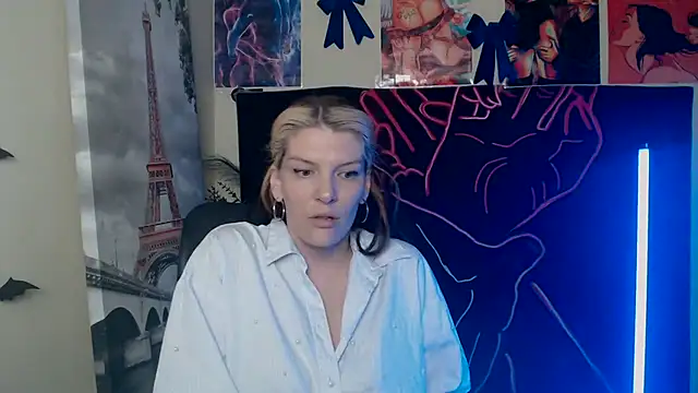 VanessaRey  online show from May 6, 6:39 am