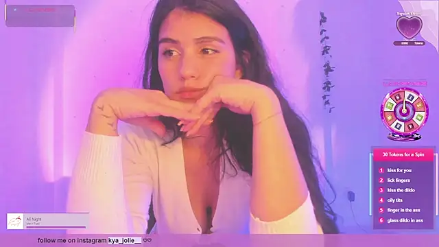 Gia Blair online show from March 31, 8:31 pm