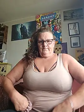 MissQueenBeex online show from July 30, 7:09 am