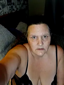 MissQueenBeex online show from November 15, 10:22 pm