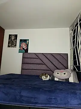 KARINNA  RAVEN online show from April 8, 11:51 pm