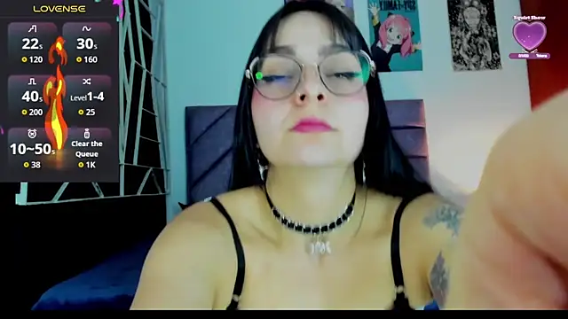 KARINNA  RAVEN online show from May 19, 11:23 pm