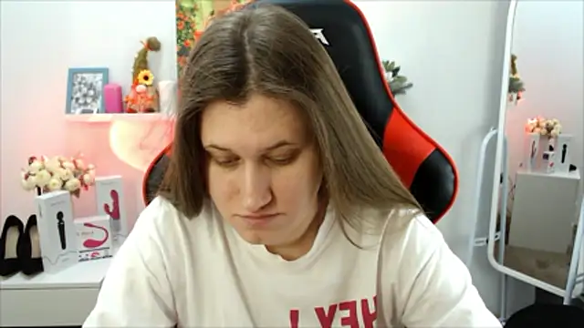 Lucky Lana online show from January 19, 3:14 am