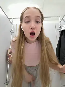 bambi lu online show from May 21, 5:44 pm
